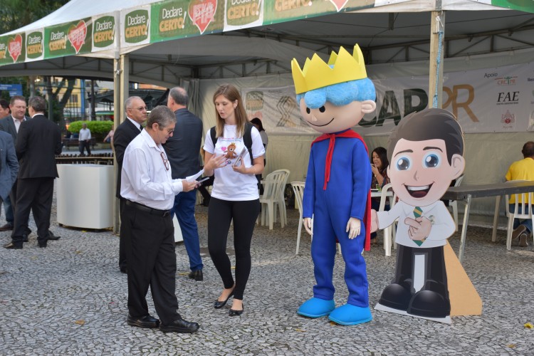 O Hospital Pequeno Príncipe aproveitou a ação em Curitiba para divulgar a importância do repasse de parte do Imposto de Renda devido ao FIA.